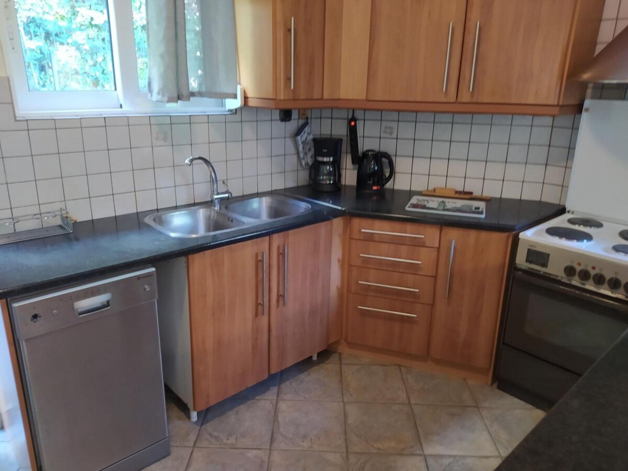 Marousi Comfy Apartment With Balcony Ateny Zewnętrze zdjęcie